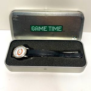 Vintage 2002 Chicago Bears GameTime Quartz Analog Leather Banded Watch!